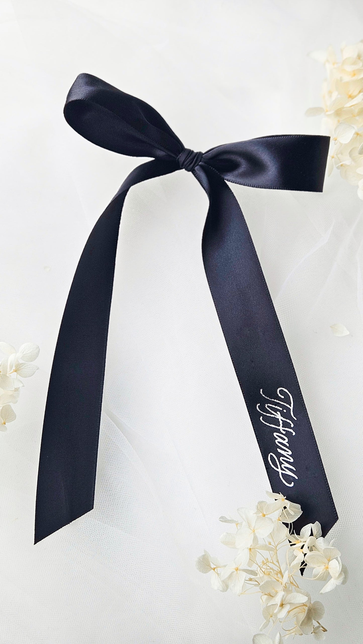 Medium Ribbon Placecards - Hot Foil