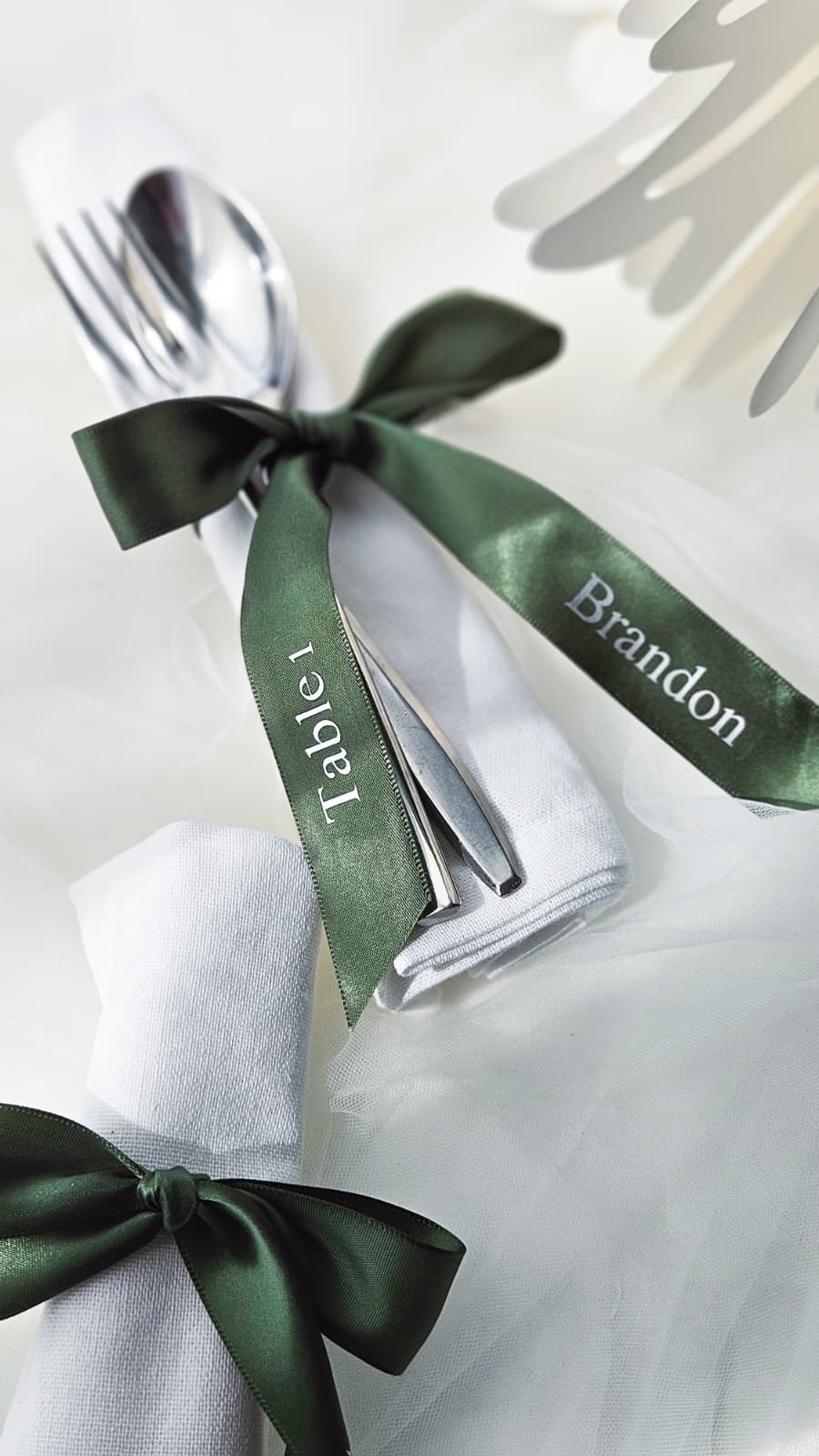 Medium Ribbon Placecard - Vinyl