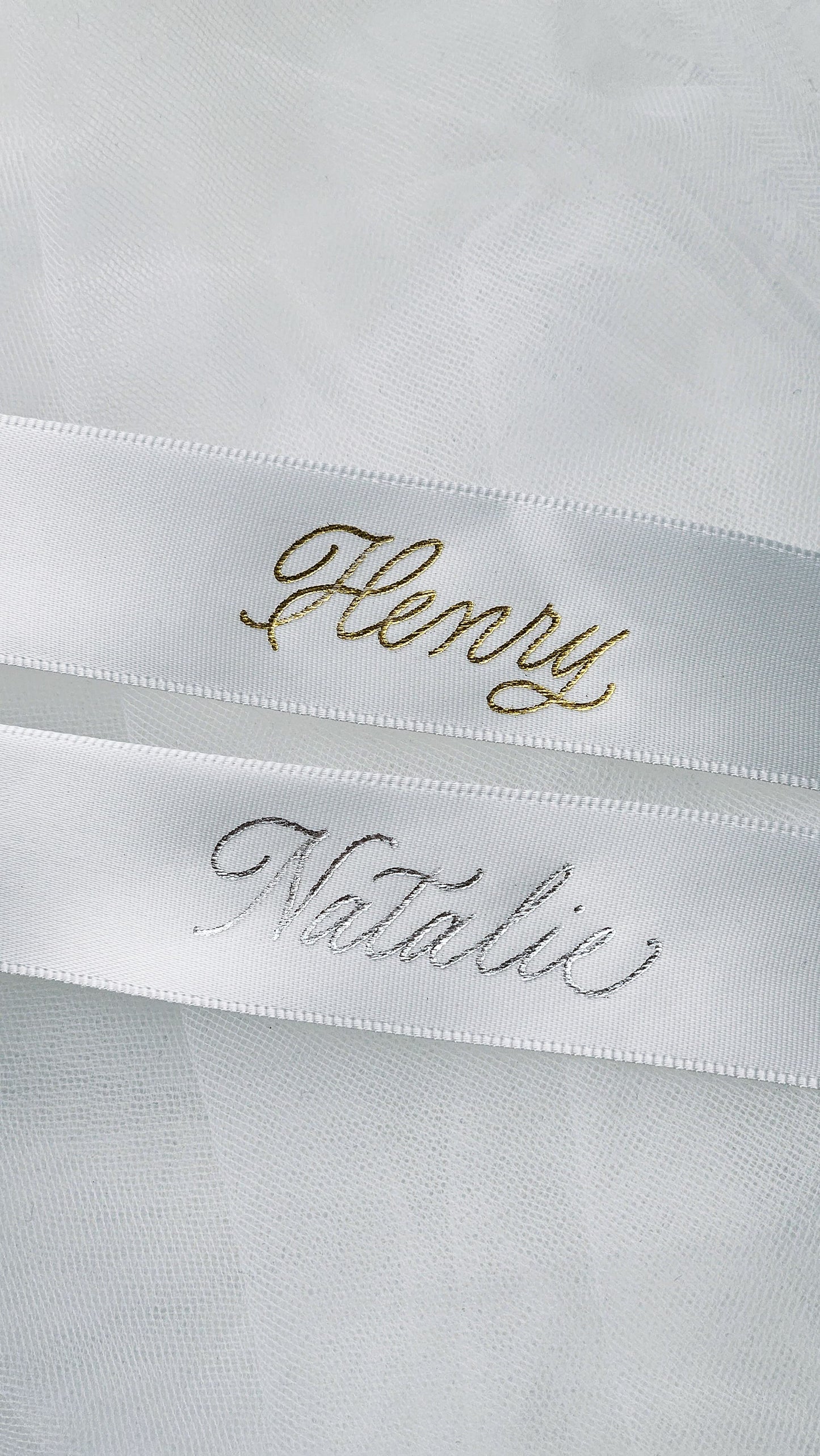 Medium Ribbon Placecards - Hot Foil
