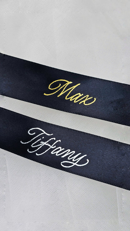 Medium Ribbon Placecards - Hot Foil
